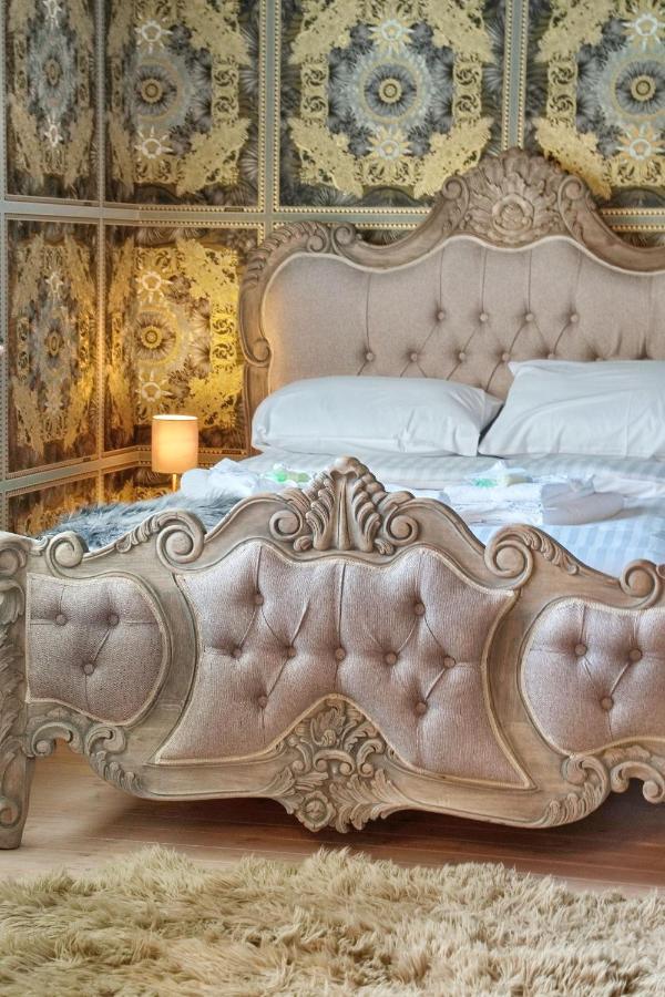 Deluxe 4 Or 5 Bed House With Hot Tub, Cinema Room Sleeps 15 Saffron Walden Zewnętrze zdjęcie
