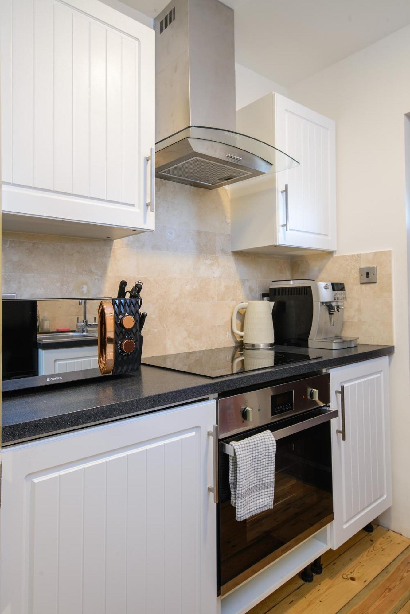 Deluxe 4 Or 5 Bed House With Hot Tub, Cinema Room Sleeps 15 Saffron Walden Zewnętrze zdjęcie