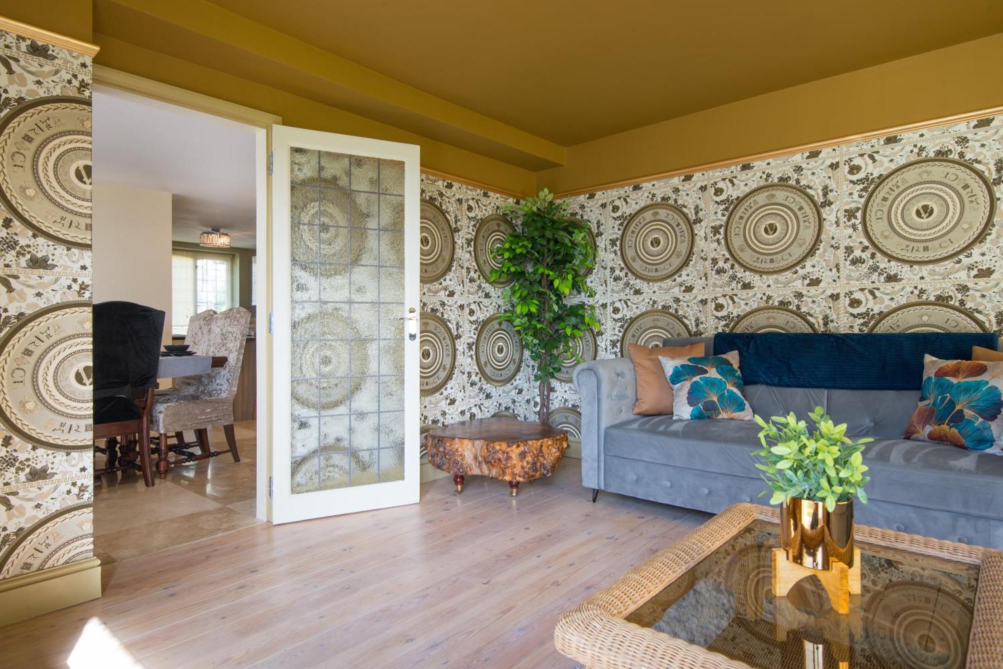 Deluxe 4 Or 5 Bed House With Hot Tub, Cinema Room Sleeps 15 Saffron Walden Zewnętrze zdjęcie